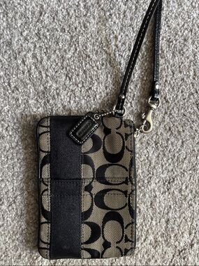 Coach Signature Canvas Wristlet Phone Case in Black and Grey